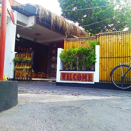 Rumah Roso Homestay يوغياكارتا المظهر الخارجي الصورة