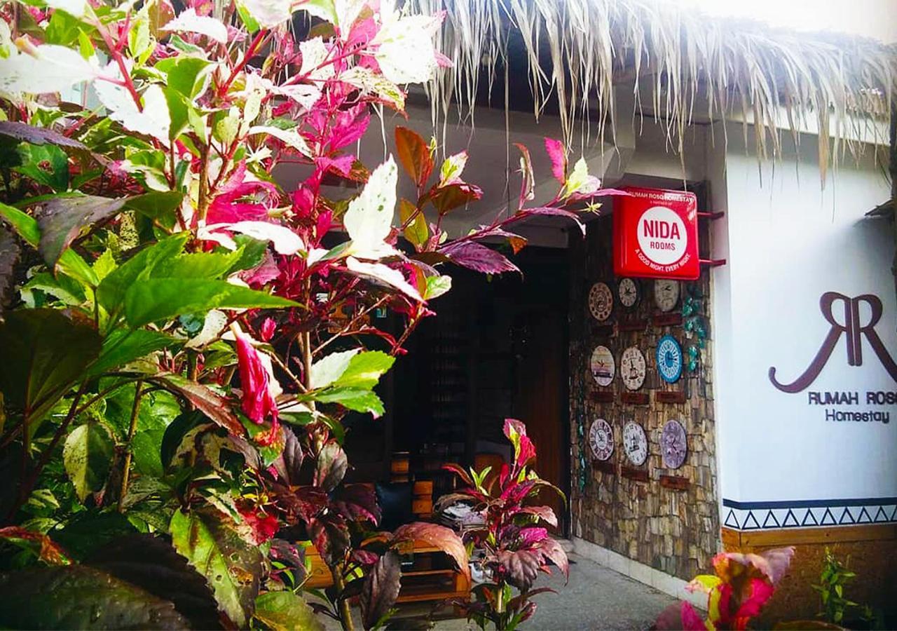 Rumah Roso Homestay يوغياكارتا المظهر الخارجي الصورة