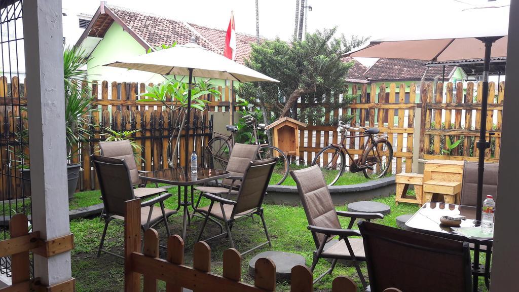 Rumah Roso Homestay يوغياكارتا المظهر الخارجي الصورة